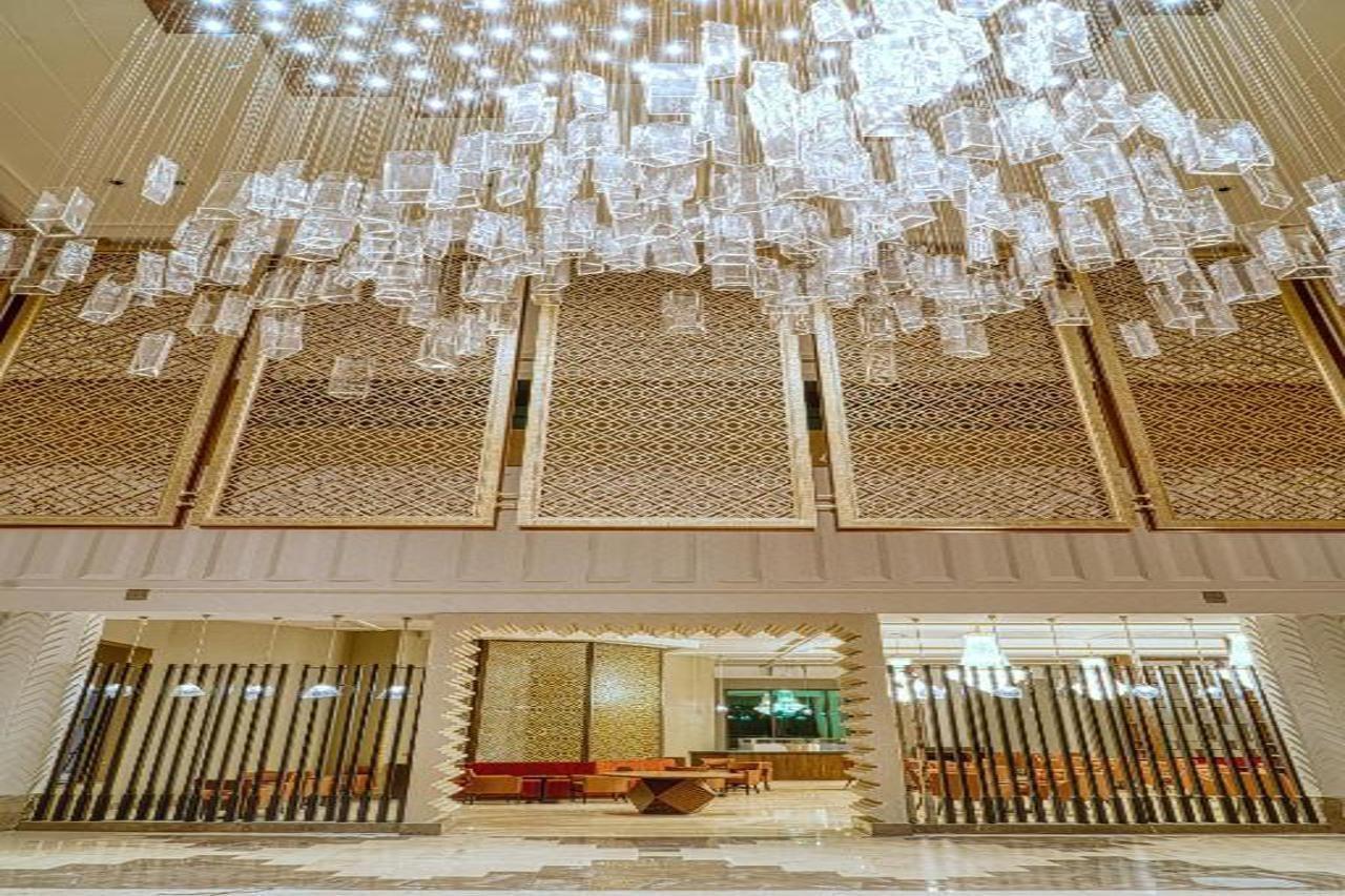 Hotel The Leela Gandhinagar Esterno foto