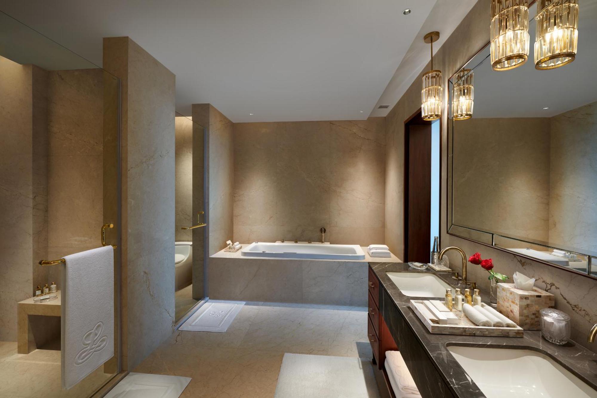 Hotel The Leela Gandhinagar Esterno foto